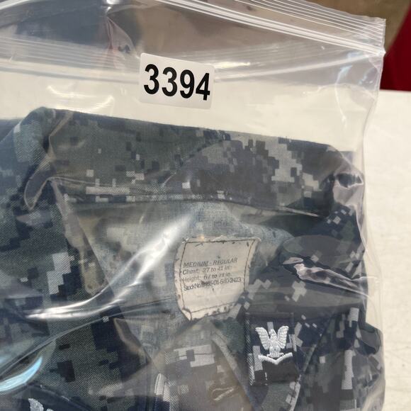 US NAVY SHIRT Men M Digital Camo Working Uniform Vintage Military Sailor 00s - Picture 8 of 8